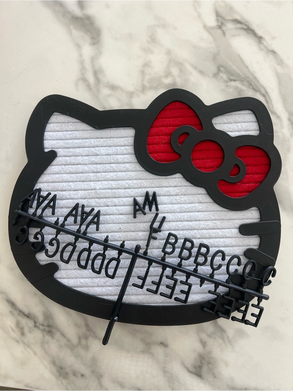 Hello Kitty Shaped message board